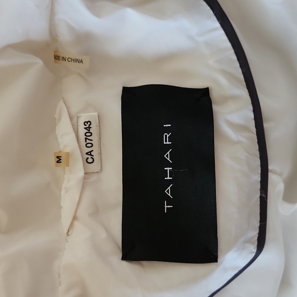 Tahari white stitched puffer coat - Picture 12 of 15